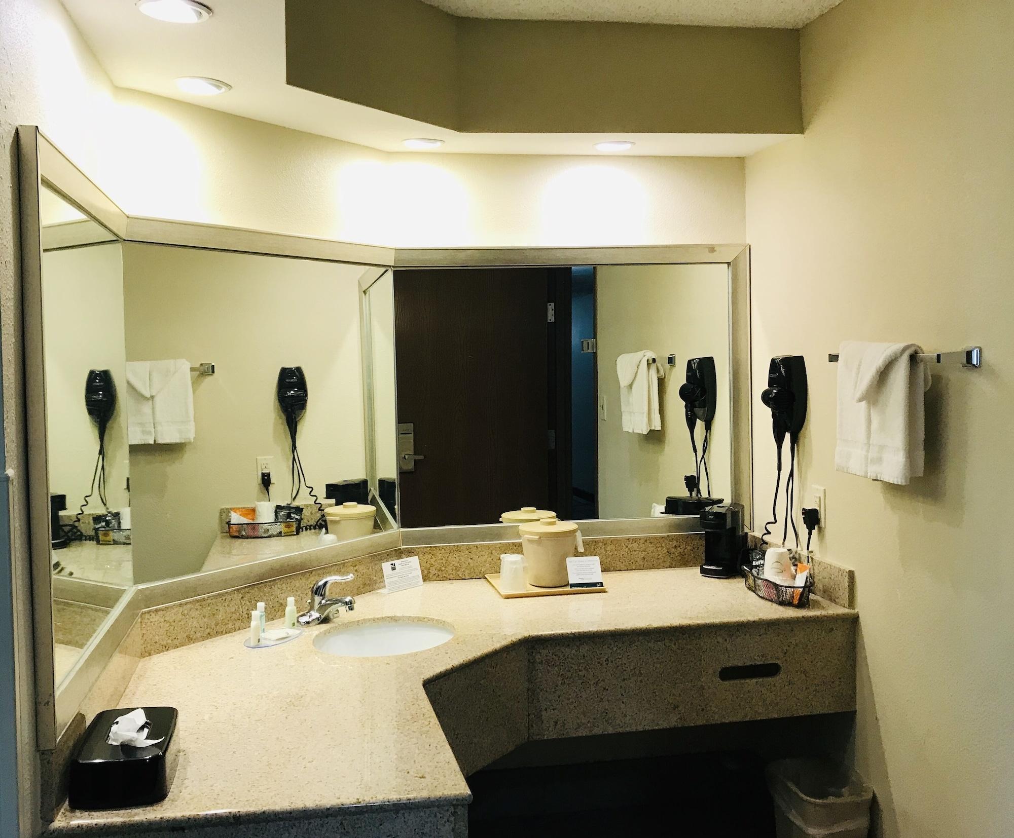 Quality Inn & Suites West Monroe Buitenkant foto