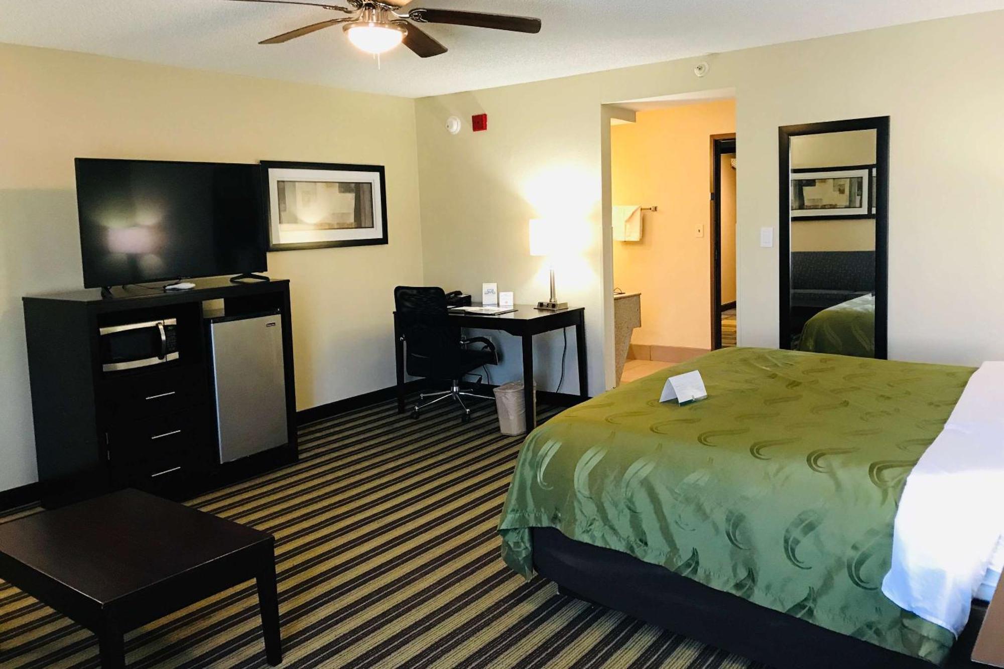 Quality Inn & Suites West Monroe Buitenkant foto
