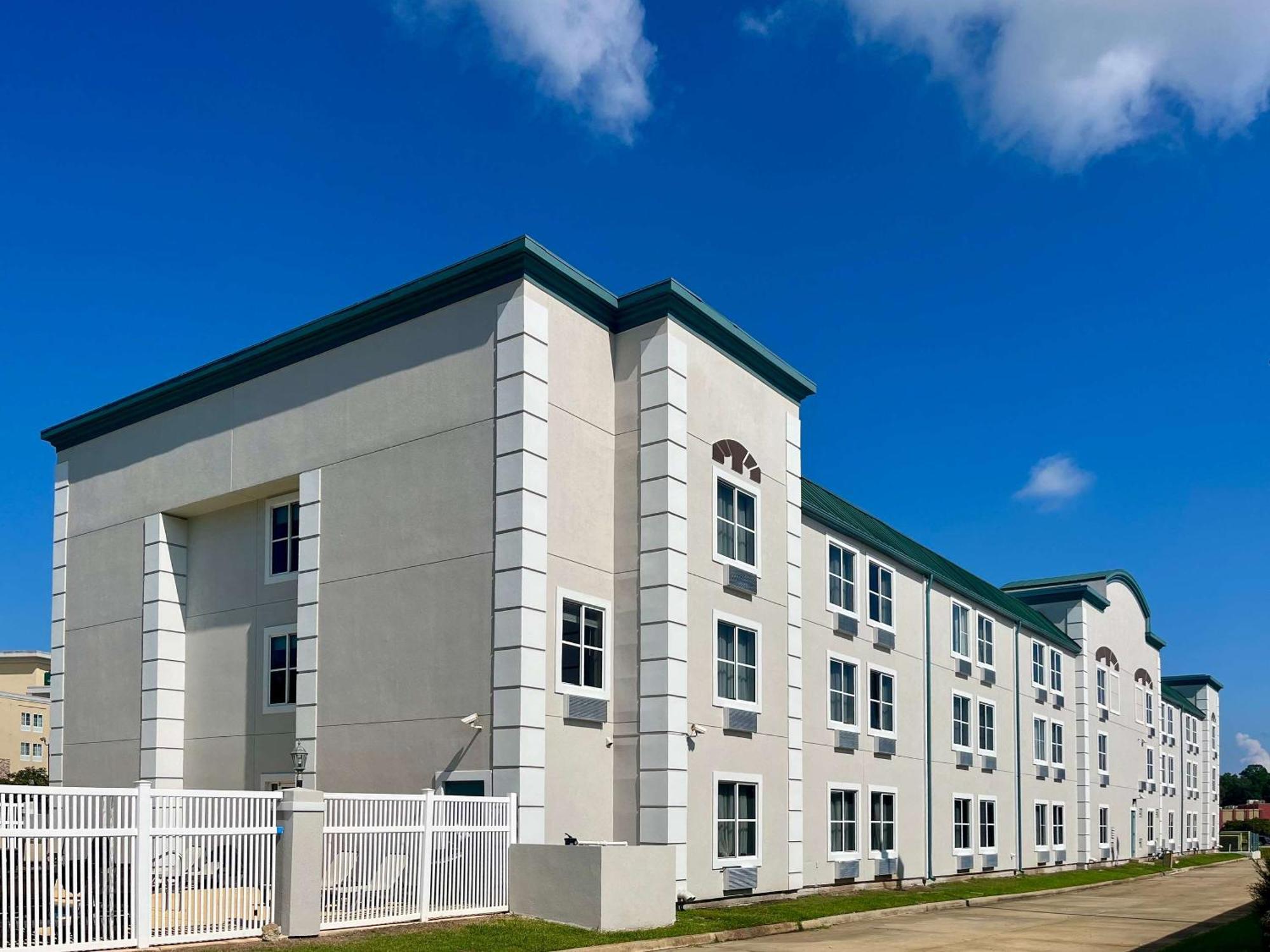 Quality Inn & Suites West Monroe Buitenkant foto